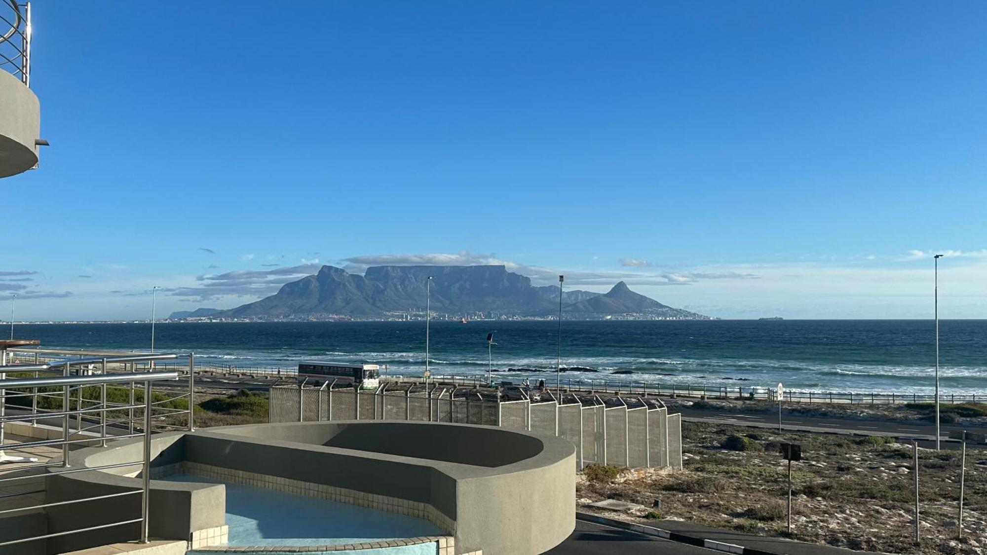 Oceansnest Guest House Bloubergstrand Kültér fotó