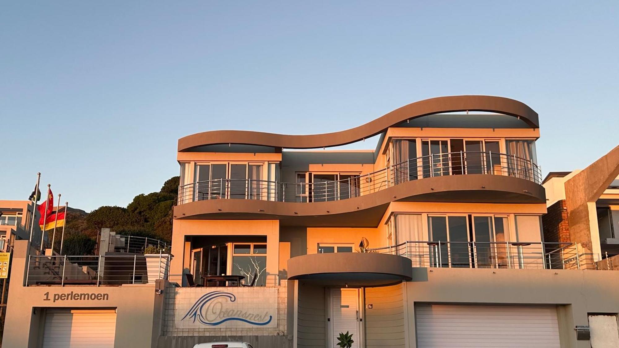 Oceansnest Guest House Bloubergstrand Kültér fotó