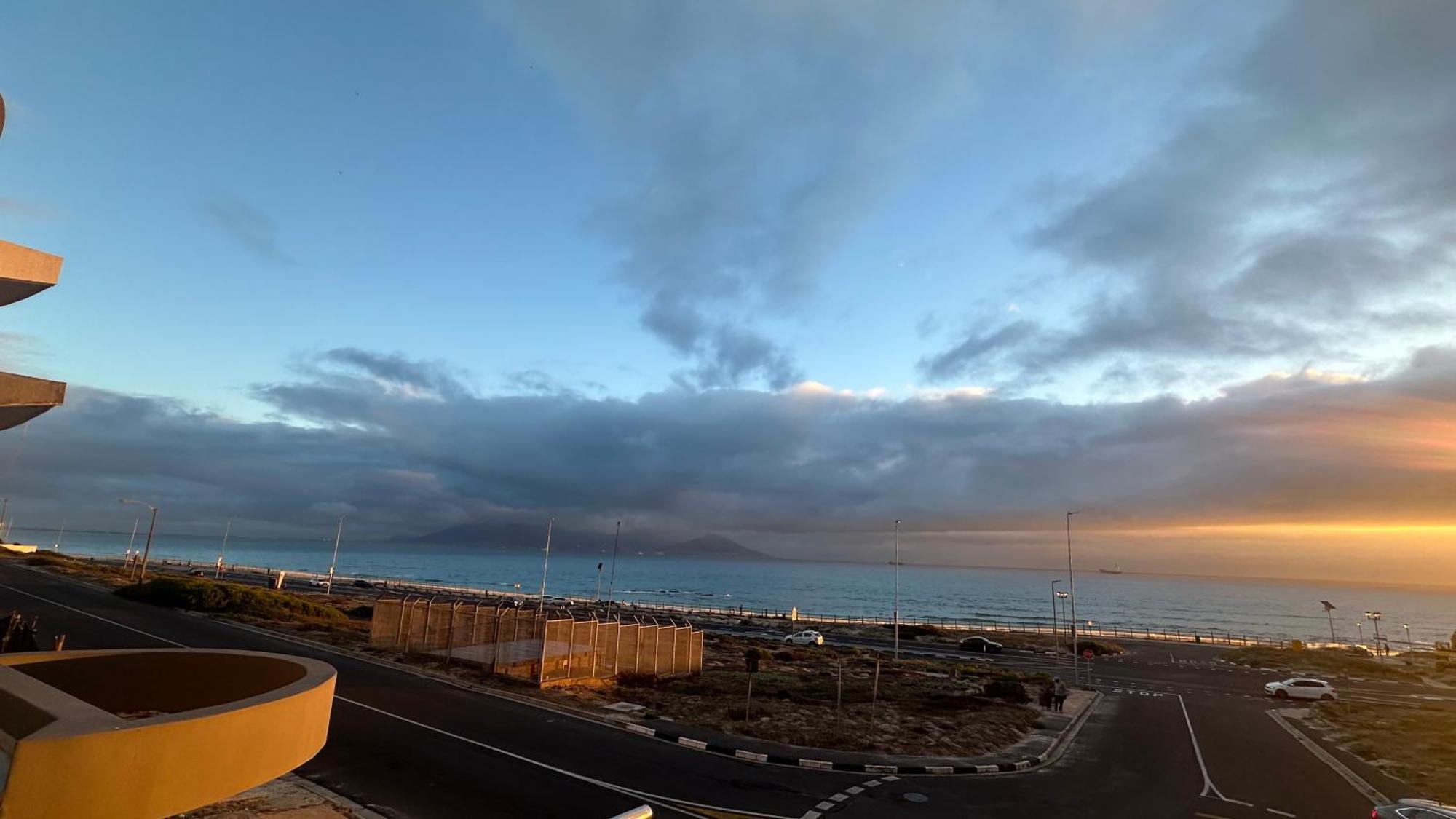 Oceansnest Guest House Bloubergstrand Kültér fotó