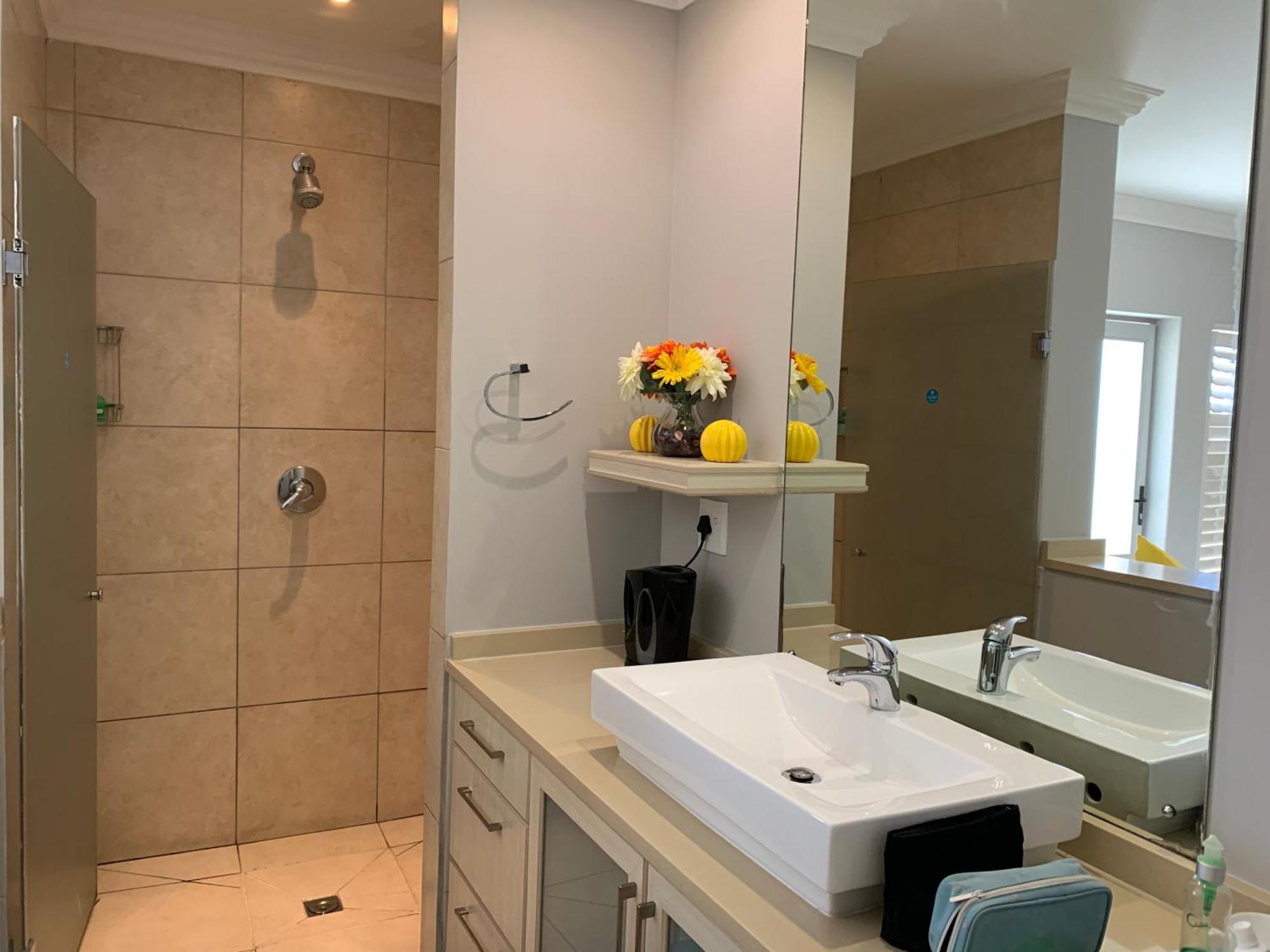 Oceansnest Guest House Bloubergstrand Kültér fotó