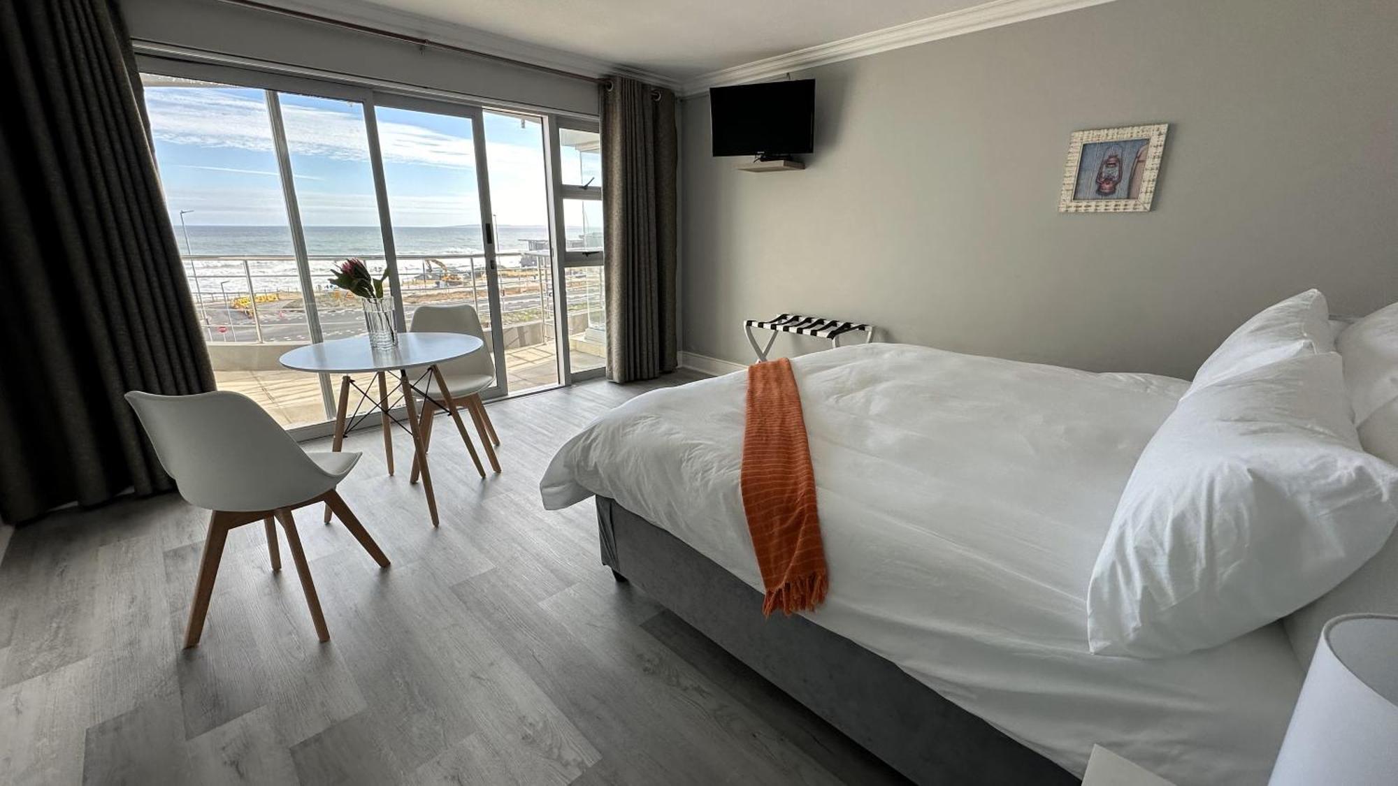 Oceansnest Guest House Bloubergstrand Kültér fotó