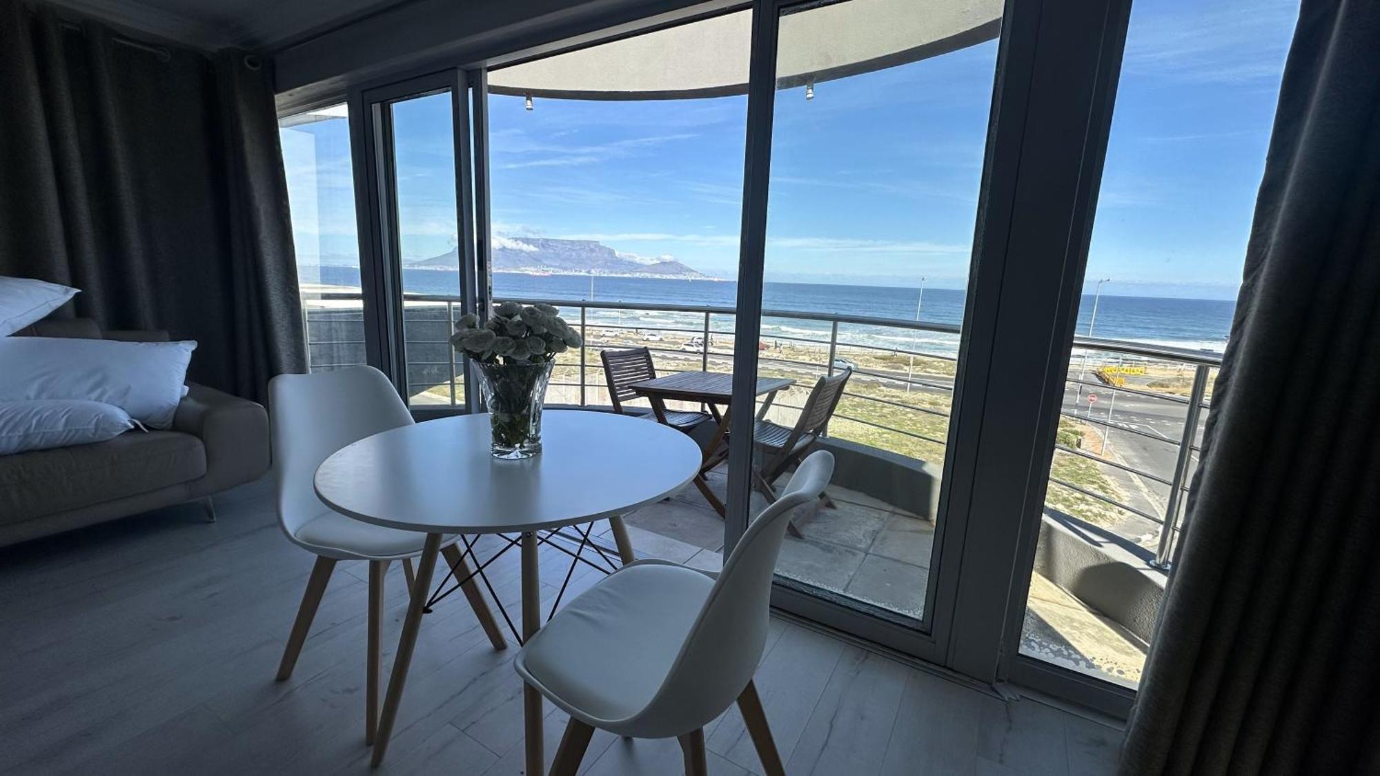 Oceansnest Guest House Bloubergstrand Kültér fotó