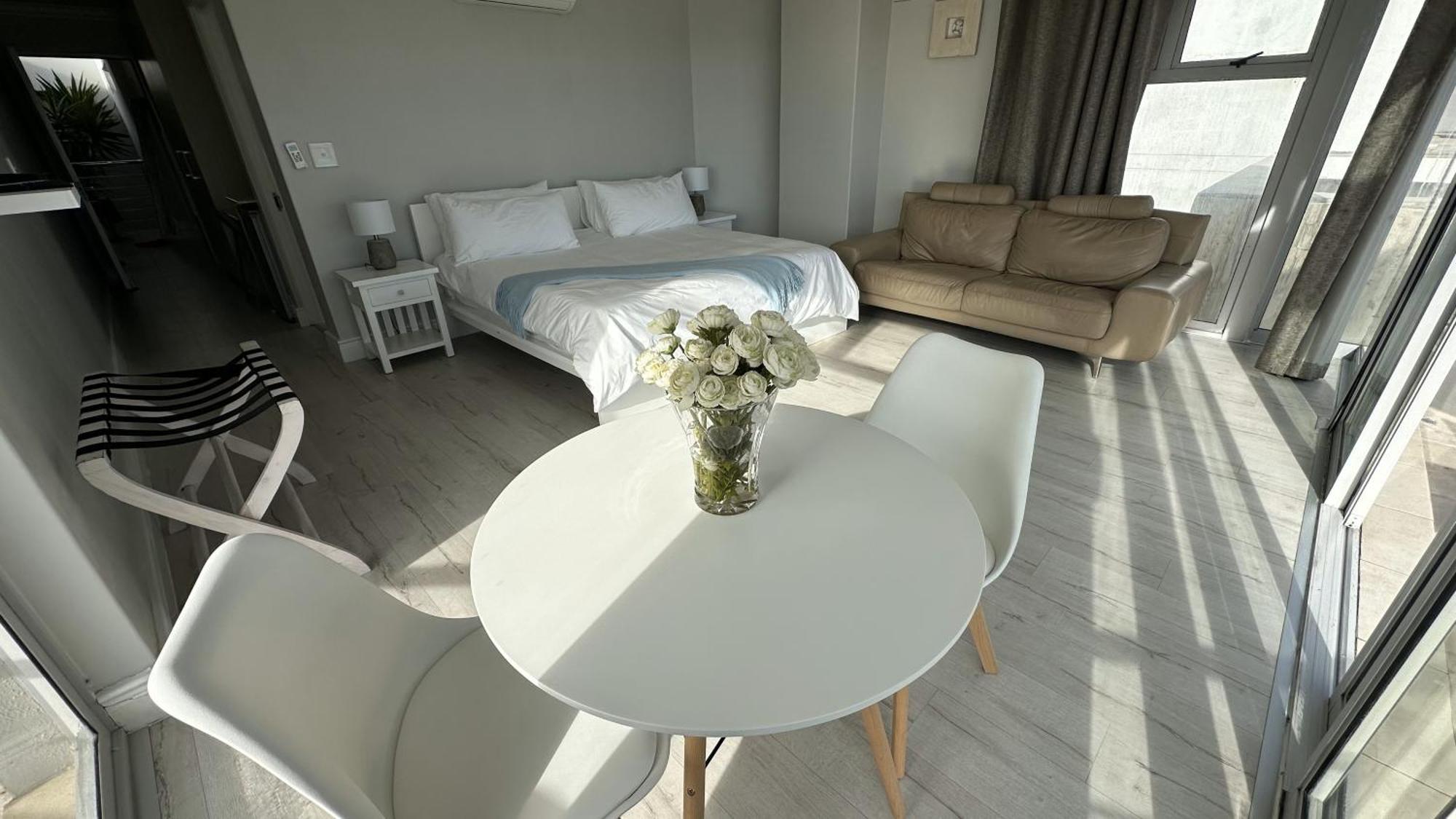 Oceansnest Guest House Bloubergstrand Kültér fotó