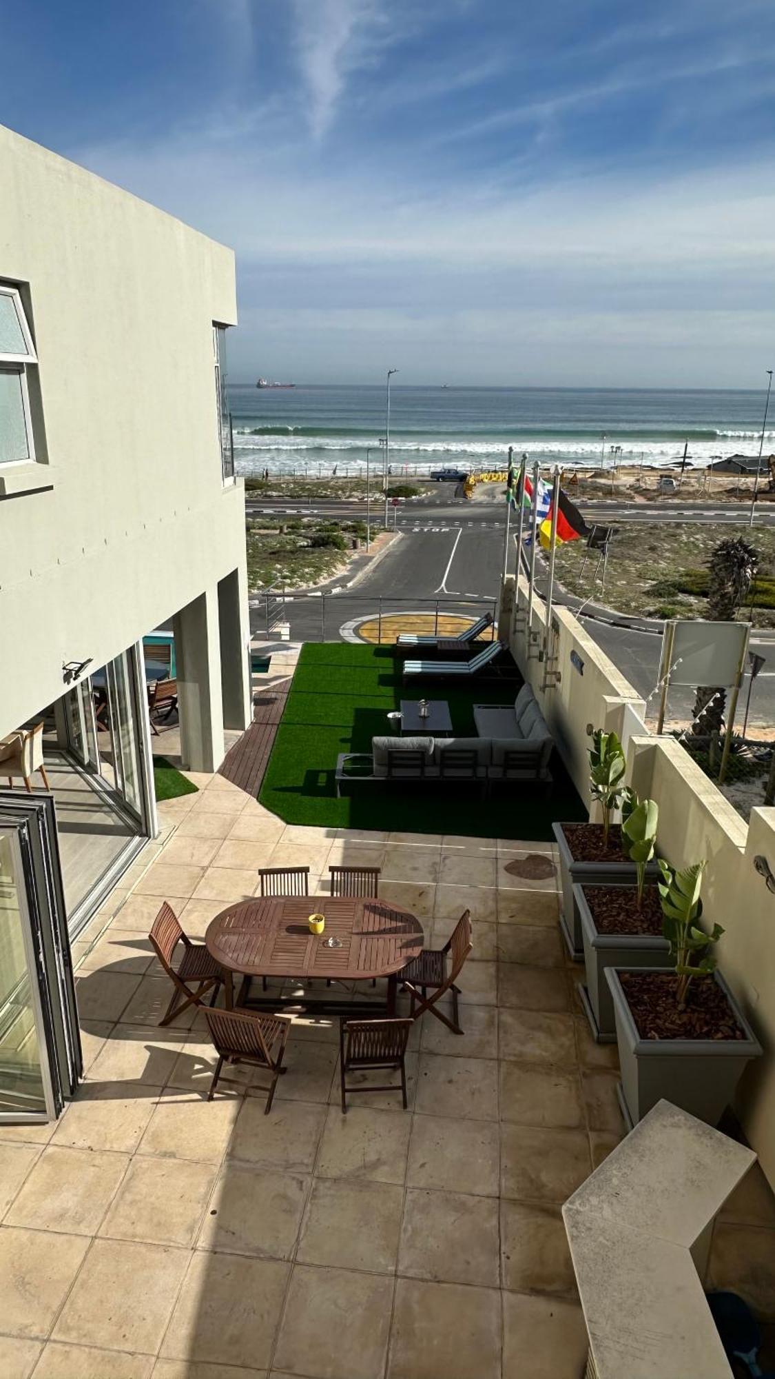 Oceansnest Guest House Bloubergstrand Kültér fotó