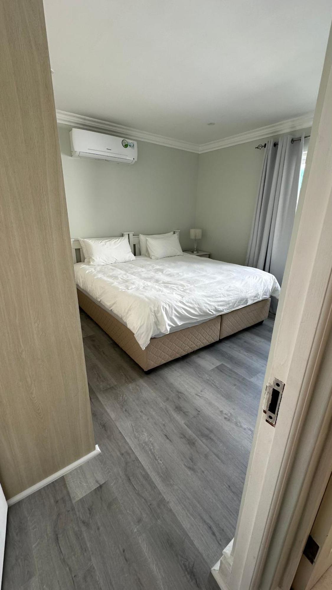 Oceansnest Guest House Bloubergstrand Kültér fotó